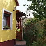 Zach Klara Utcai