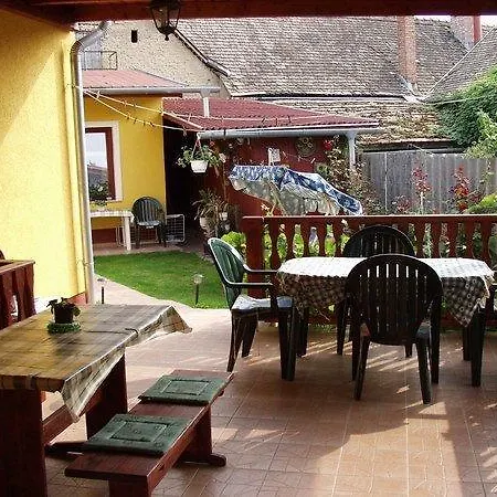 Guest house Zach Klara Utcai Visegrad