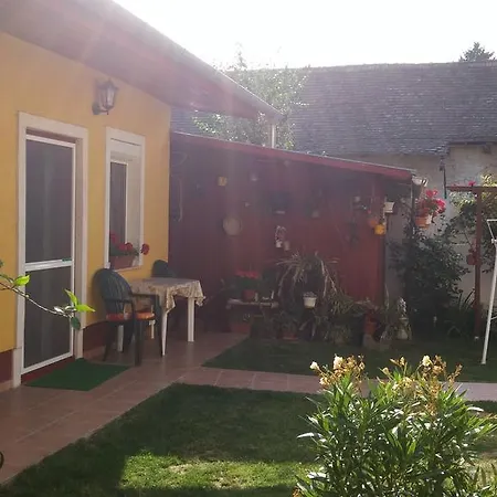 Guest house Zach Klara Utcai *