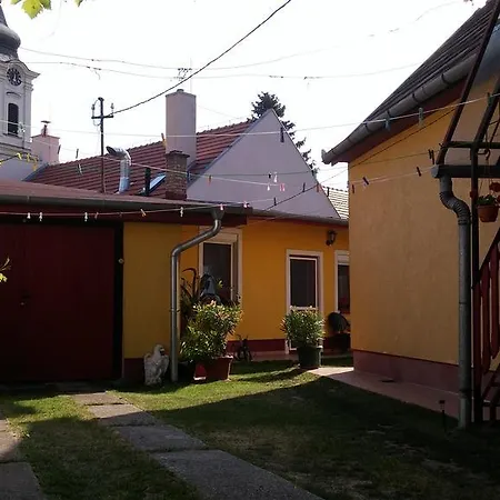 Guest house Zach Klara Utcai